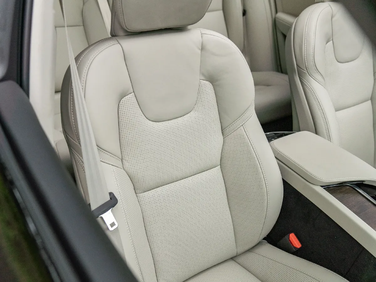 Volvo V90,autocango,china used car exporter,china ev exporter,chinese used car exporter,chinese used ev exporter