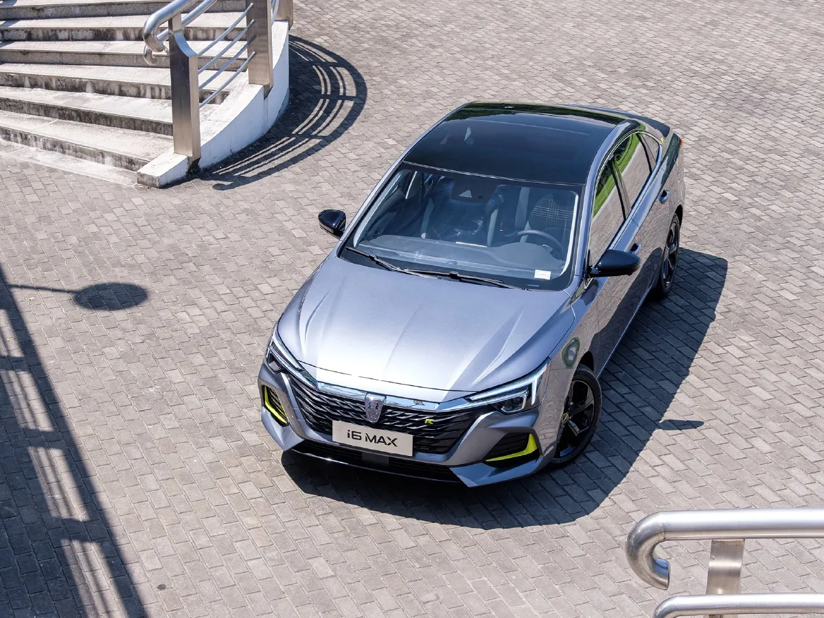 Roewe i6 MAX,autocango,china used car exporter,china ev exporter,chinese used car exporter,chinese used ev exporter