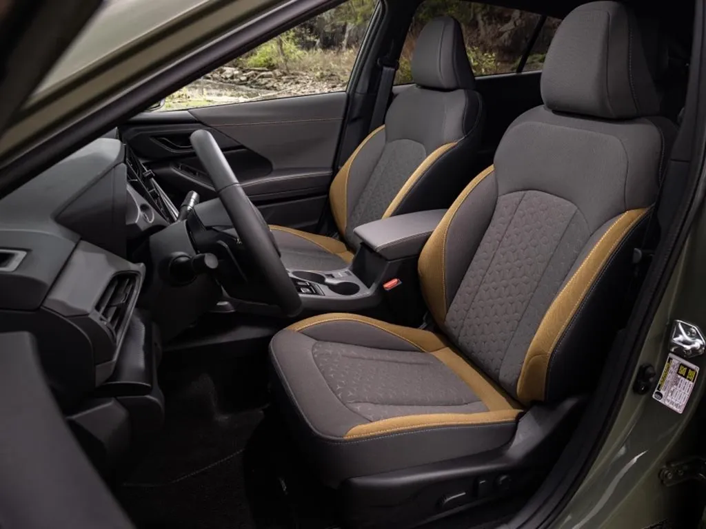 Subaru Crosstrek,autocango,china used car exporter,china ev exporter,chinese used car exporter,chinese used ev exporter