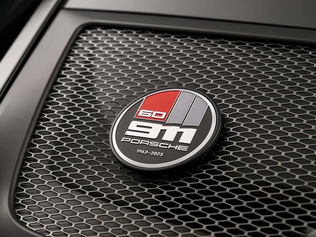 Porsche 911,autocango,china used car exporter,china ev exporter,chinese used car exporter,chinese used ev exporter