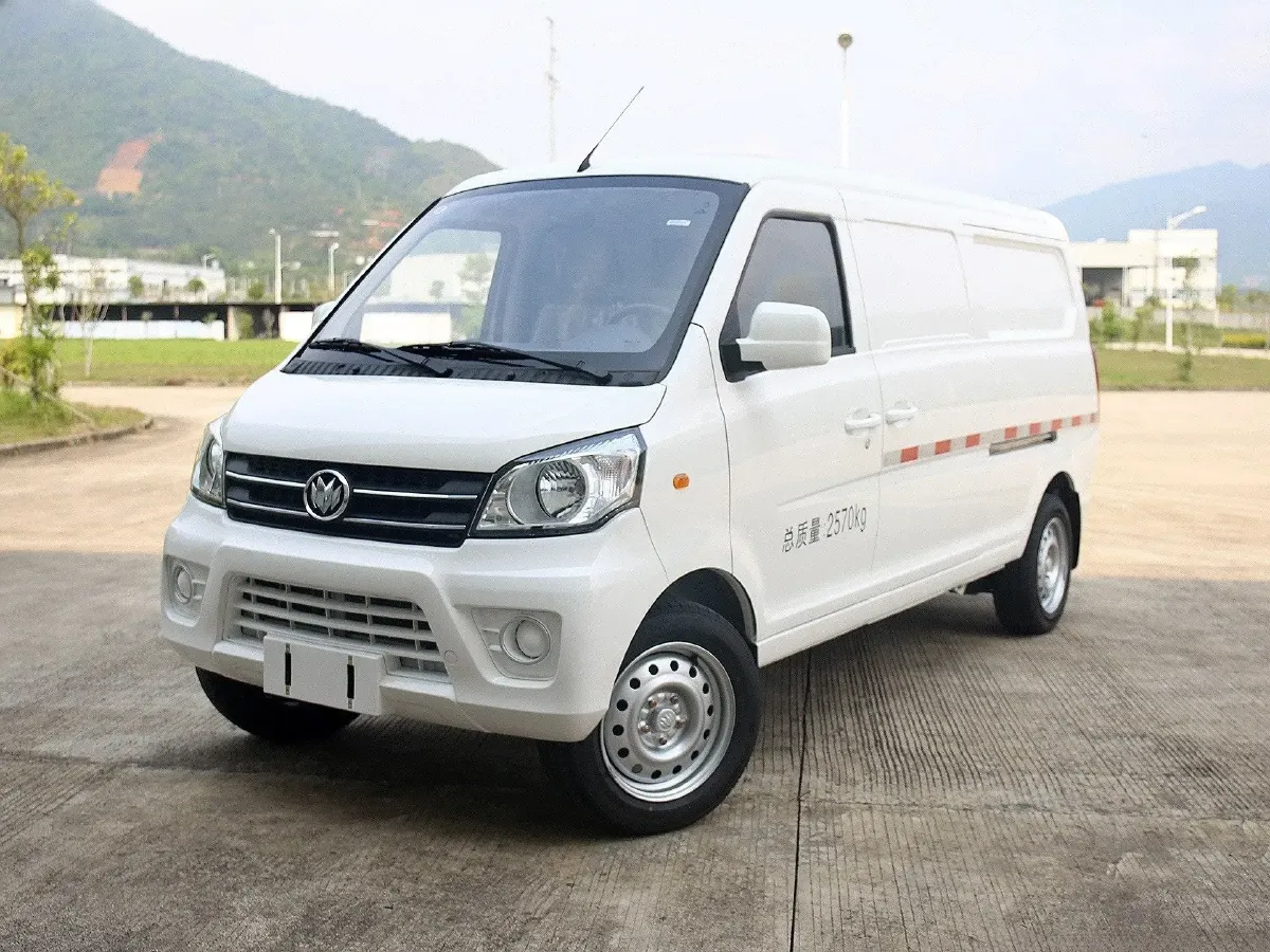 NLM Motor QiTeng M70EV,autocango,china used car exporter,china ev exporter,chinese used car exporter,chinese used ev exporter