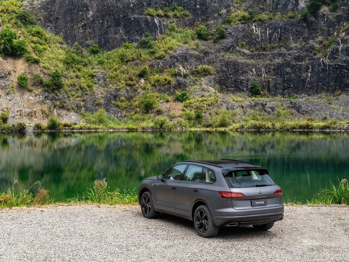 Volkswagen Touareg,autocango,china used car exporter,china ev exporter,chinese used car exporter,chinese used ev exporter