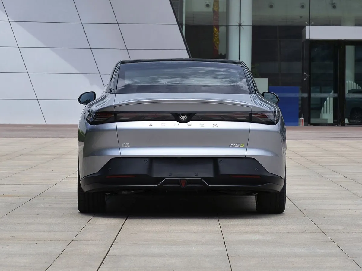 ARCFOX αS5,autocango,china used car exporter,china ev exporter,chinese used car exporter,chinese used ev exporter ARCFOX αS5,autocango,china used car exporter,china ev exporter,chinese used car exporter,chinese used ev exporter