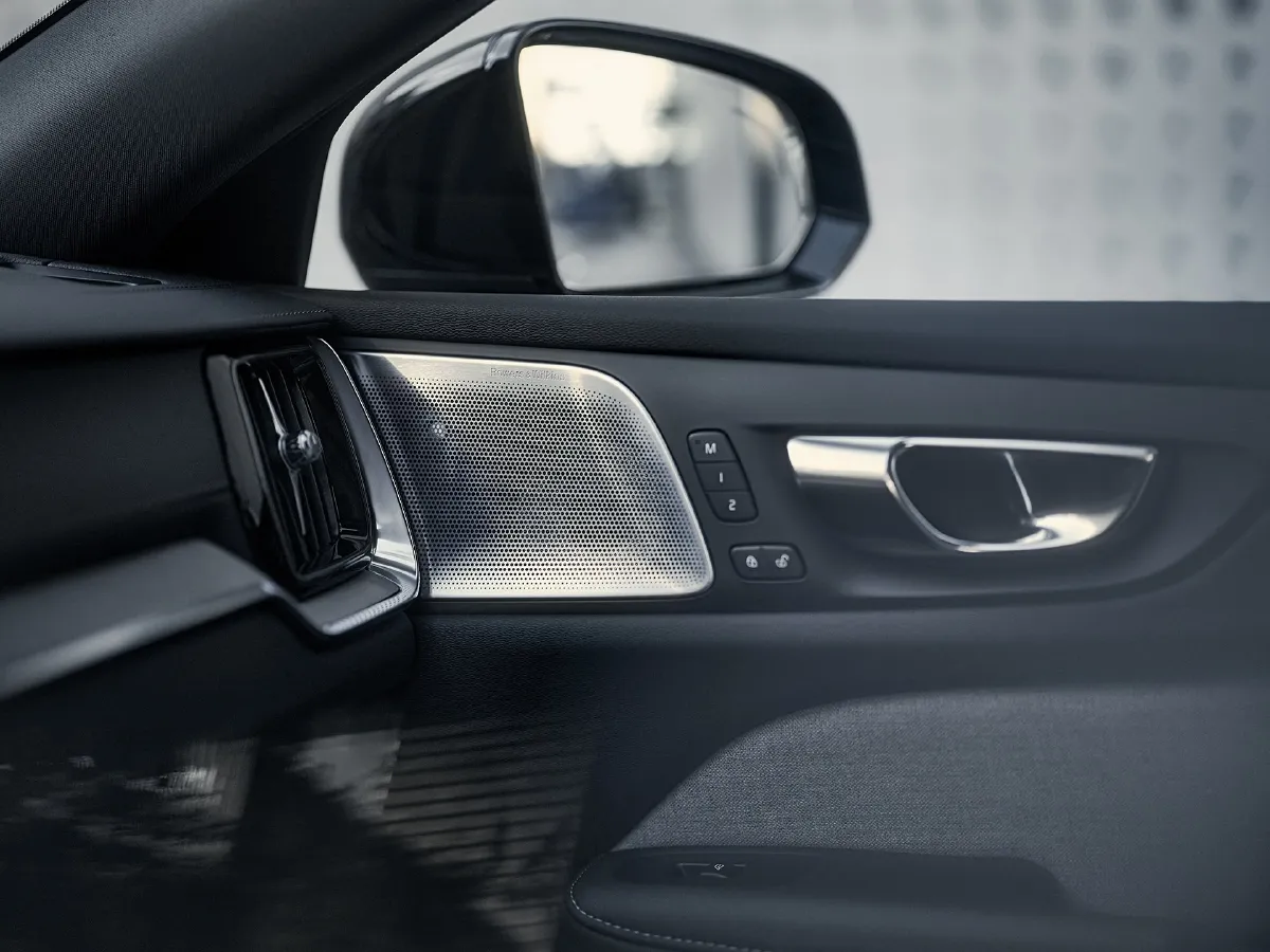 Volvo S60 PHEV,autocango,china used car exporter,china ev exporter,chinese used car exporter,chinese used ev exporter