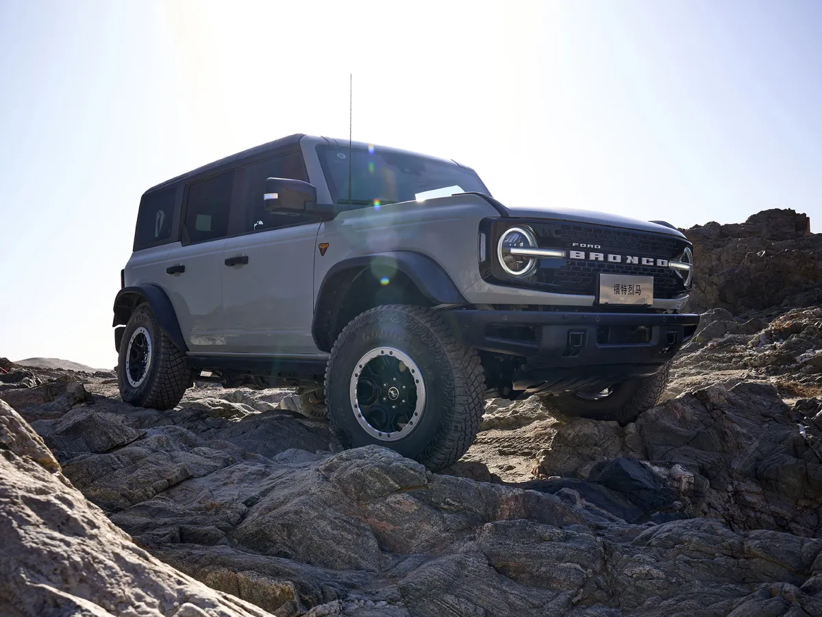 Ford Bronco,autocango,china used car exporter,china ev exporter,chinese used car exporter,chinese used ev exporter
