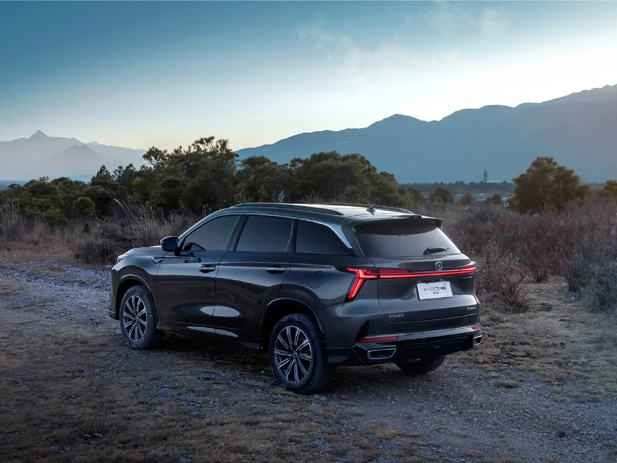 ChangAn CS75 Plus,autocango,china used car exporter,china ev exporter,chinese used car exporter,chinese used ev exporter