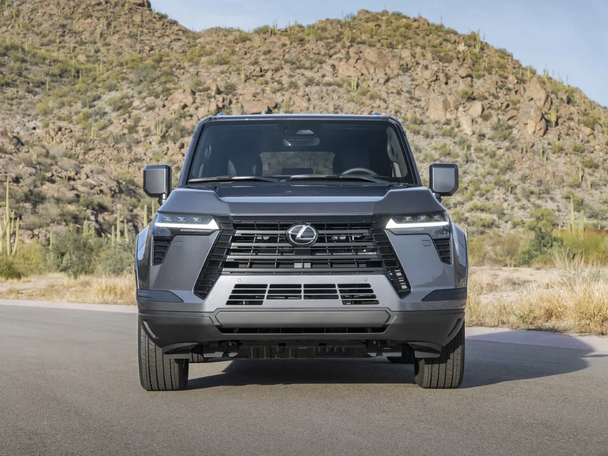 Lexus GX,autocango,china used car exporter,china ev exporter,chinese used car exporter,chinese used ev exporter