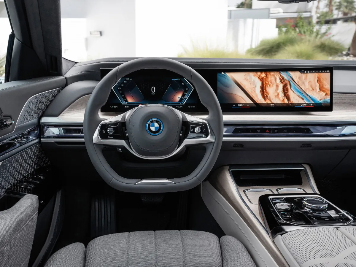 BMW i7,autocango,china used car exporter,china ev exporter,chinese used car exporter,chinese used ev exporter