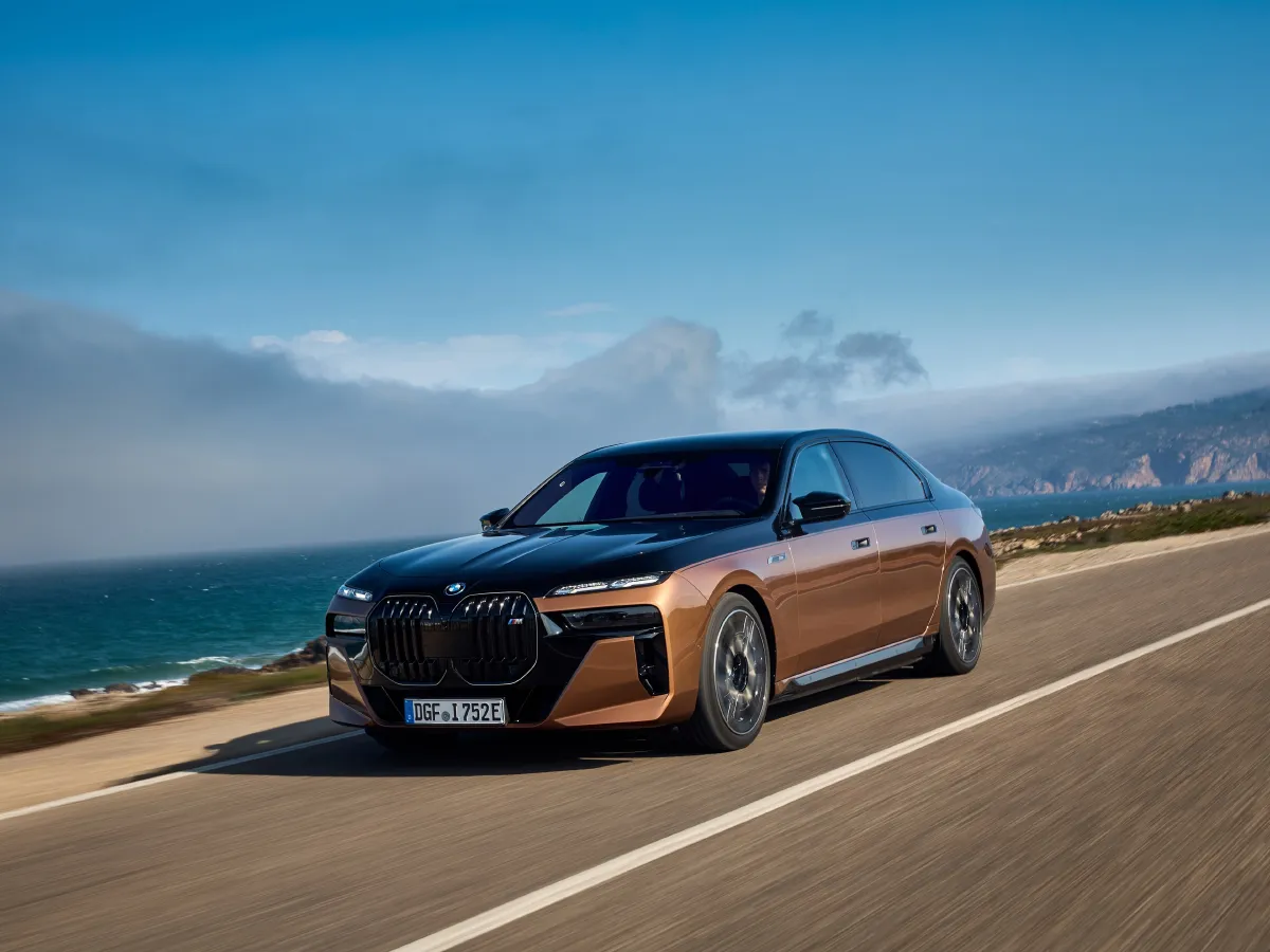 BMW i7,autocango,china used car exporter,china ev exporter,chinese used car exporter,chinese used ev exporter