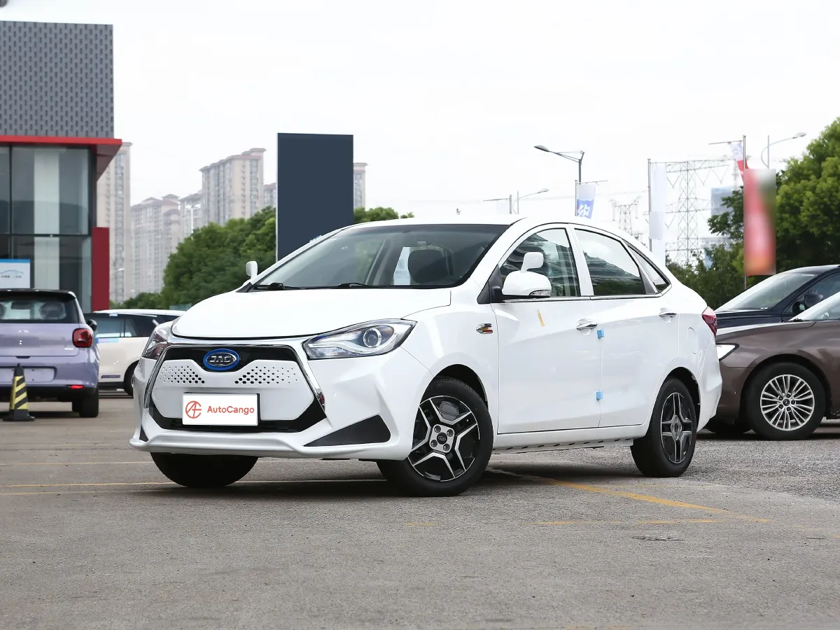 2024 JAC iEV7 BEV 33.2KWH,autocango,china used car exporter,china ev exporter,chinese used car exporter,chinese used ev exporter