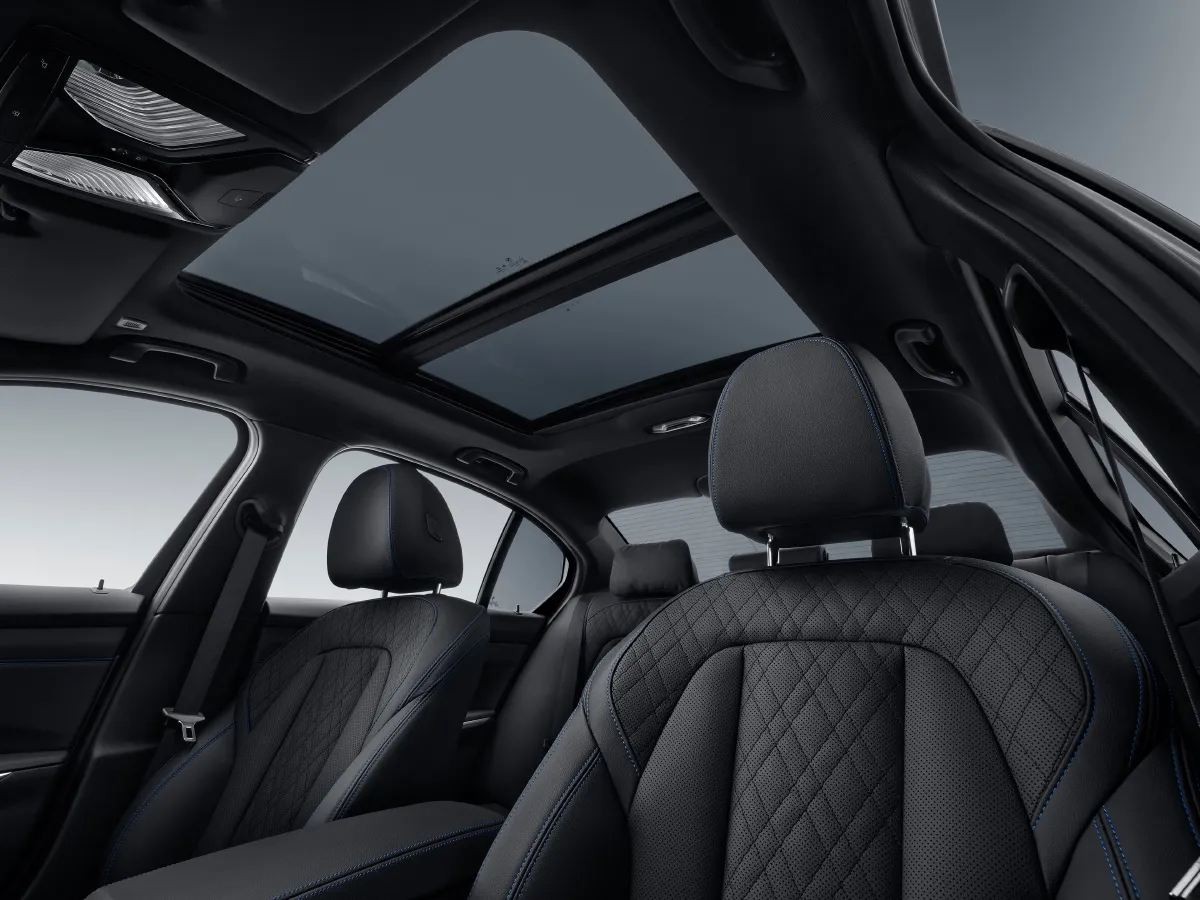 BMW 3 Series,autocango,china used car exporter,china ev exporter,chinese used car exporter,chinese used ev exporter