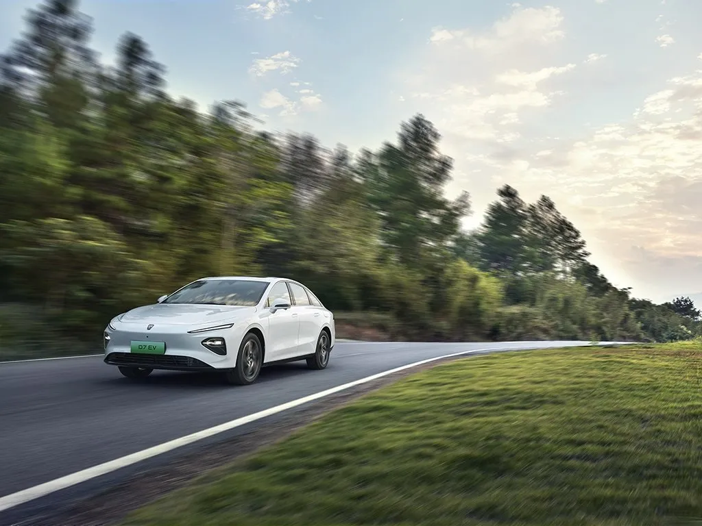 Roewe D7,autocango,china used car exporter,china ev exporter,chinese used car exporter,chinese used ev exporter