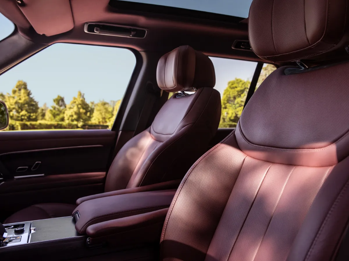 Land Rover Range Rover,autocango,china used car exporter,china ev exporter,chinese used car exporter,chinese used ev exporter