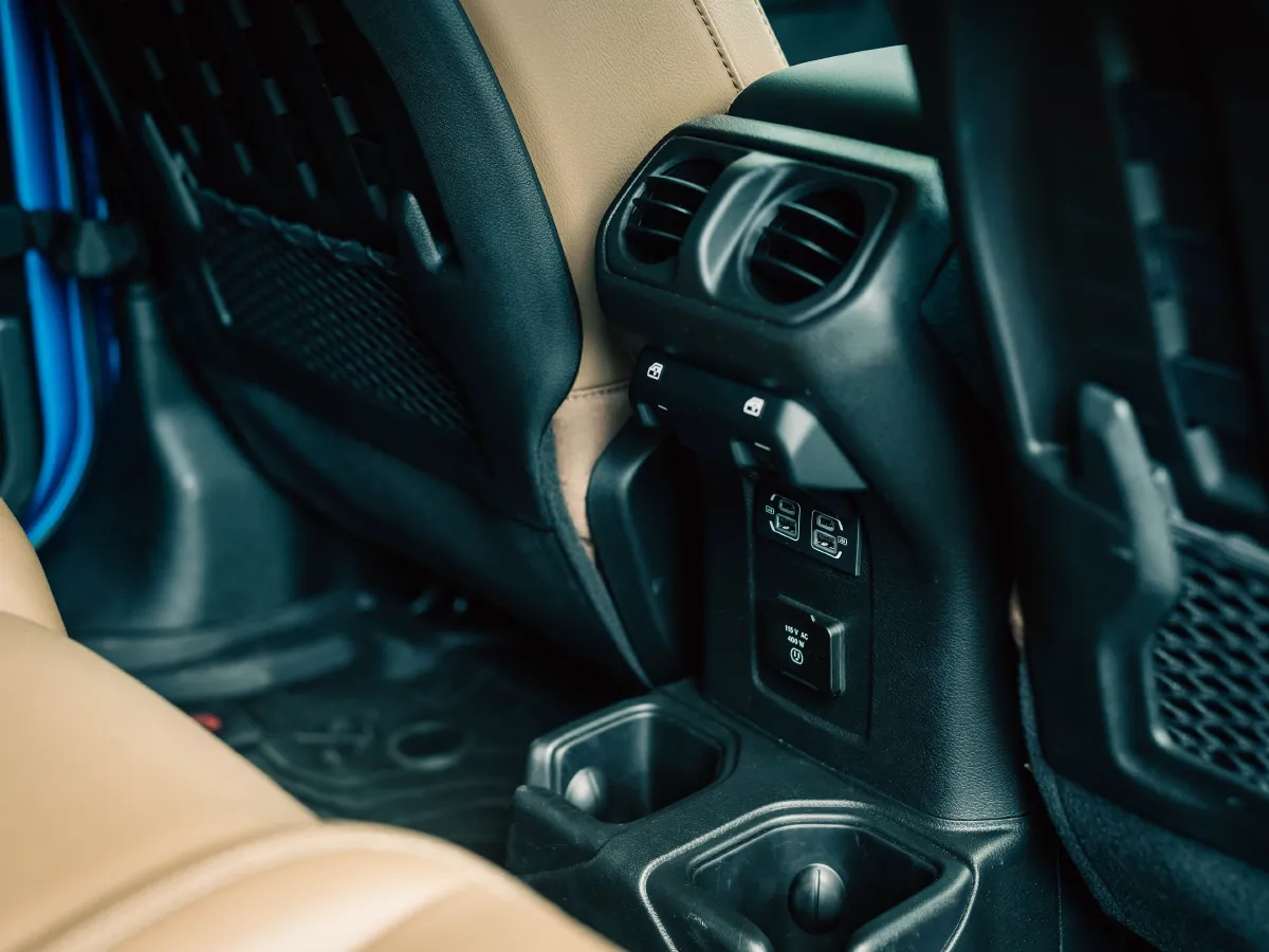 Jeep Gladiator,autocango,china used car exporter,china ev exporter,chinese used car exporter,chinese used ev exporter Jeep Gladiator,autocango,china used car exporter,china ev exporter,chinese used car exporter,chinese used ev exporter