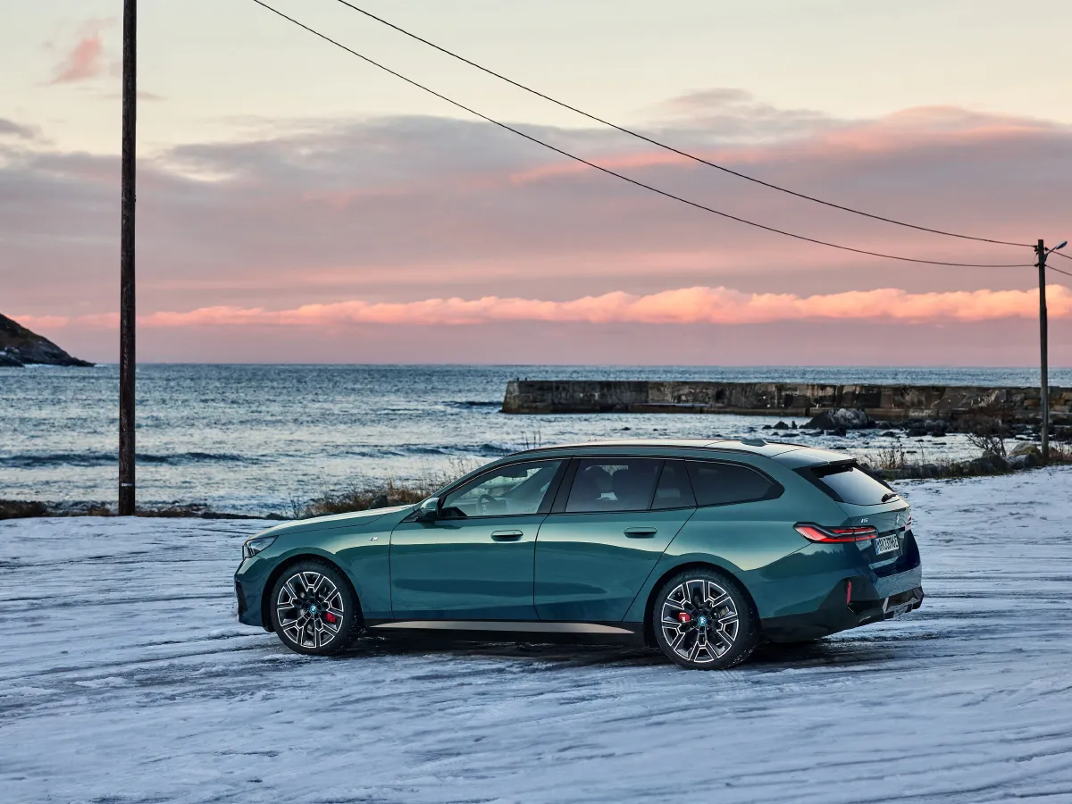 BMW i5,autocango,china used car exporter,china ev exporter,chinese used car exporter,chinese used ev exporter