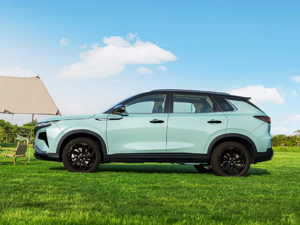 DongFeng Aeolus HaoJi,autocango,china used car exporter,china ev exporter,chinese used car exporter,chinese used ev exporter