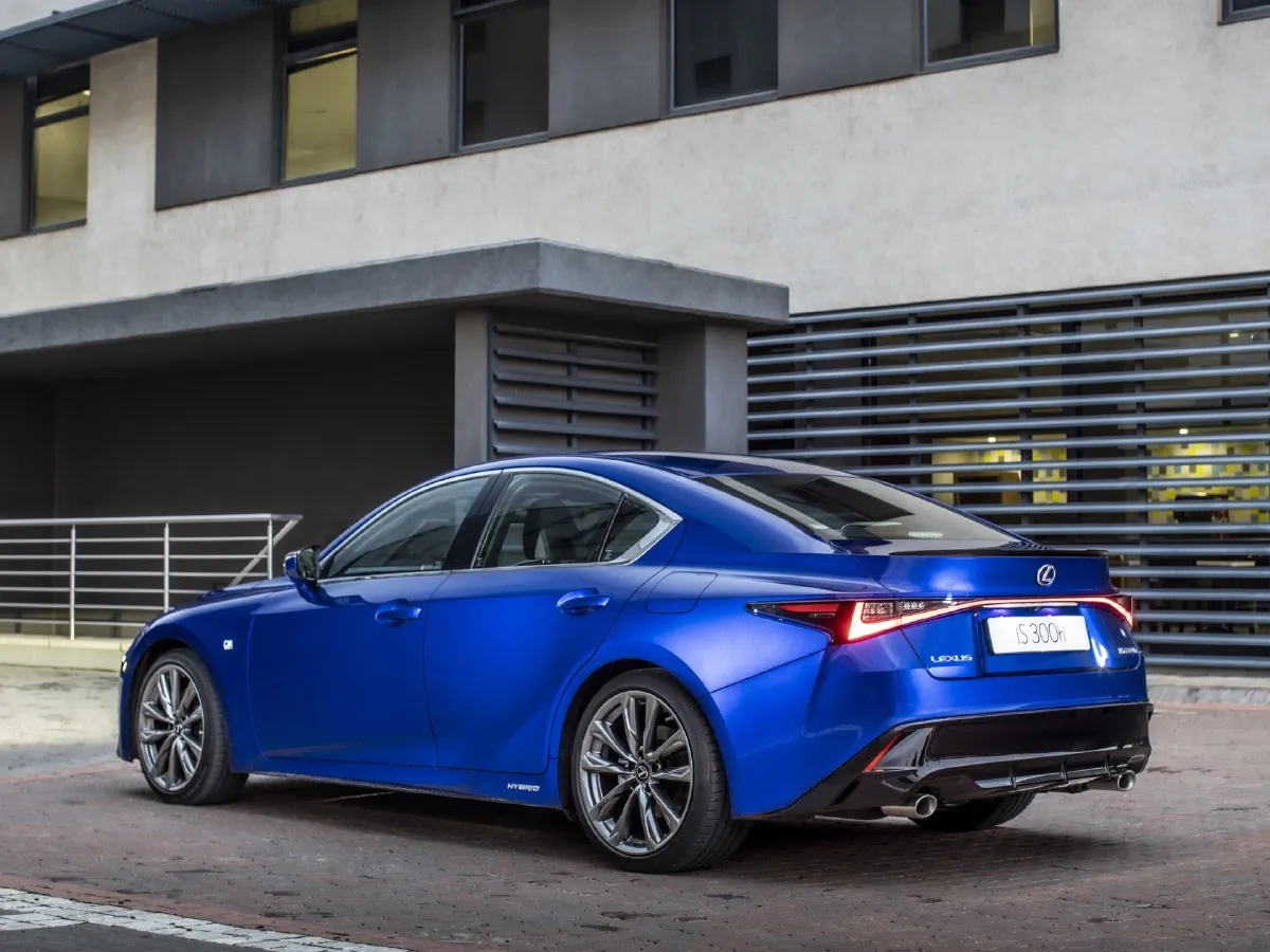 Lexus IS,autocango,china used car exporter,china ev exporter,chinese used car exporter,chinese used ev exporter