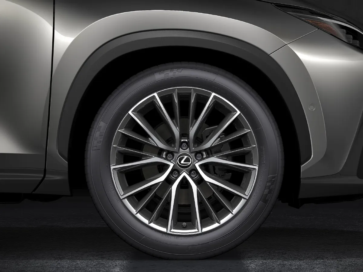 2024 Lexus NX 2.5L 185HP L4 E-CVT PHEV 16KWH,autocango,china used car exporter,china ev exporter,chinese used car exporter,chinese used ev exporter