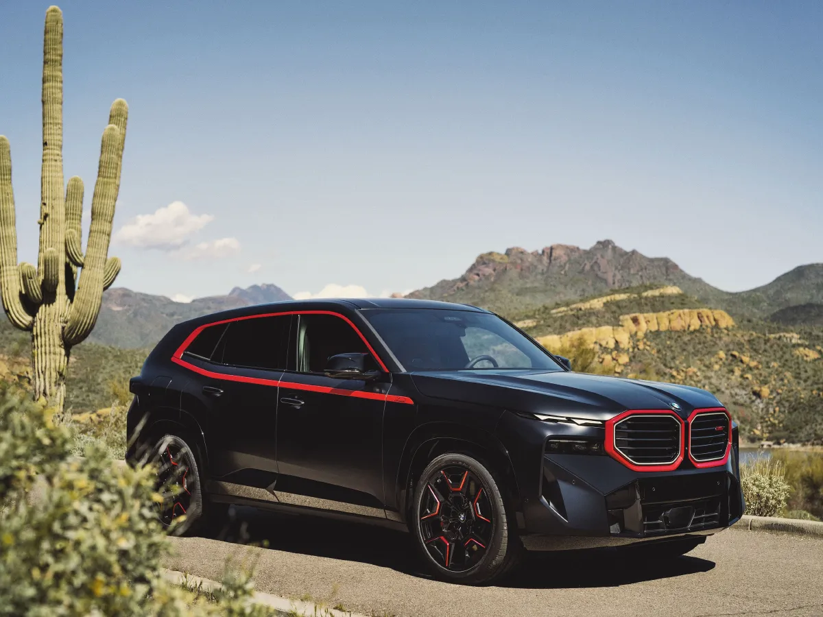 2023 BMW XM 4.4T 585HP V8 8AT PHEV 25.7KWH,autocango,china used car exporter,china ev exporter,chinese used car exporter,chinese used ev exporter