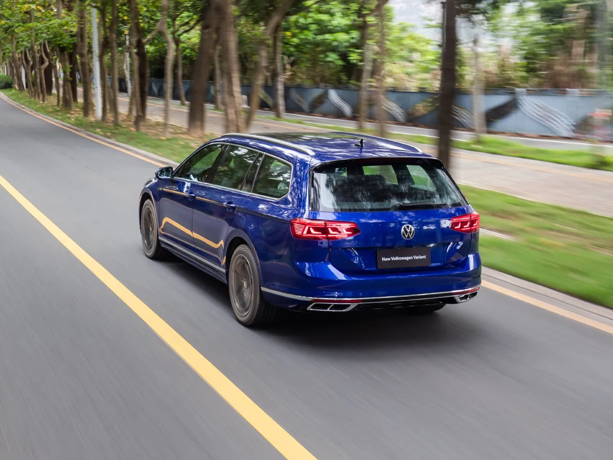 Volkswagen Alltrack,autocango,china used car exporter,china ev exporter,chinese used car exporter,chinese used ev exporter