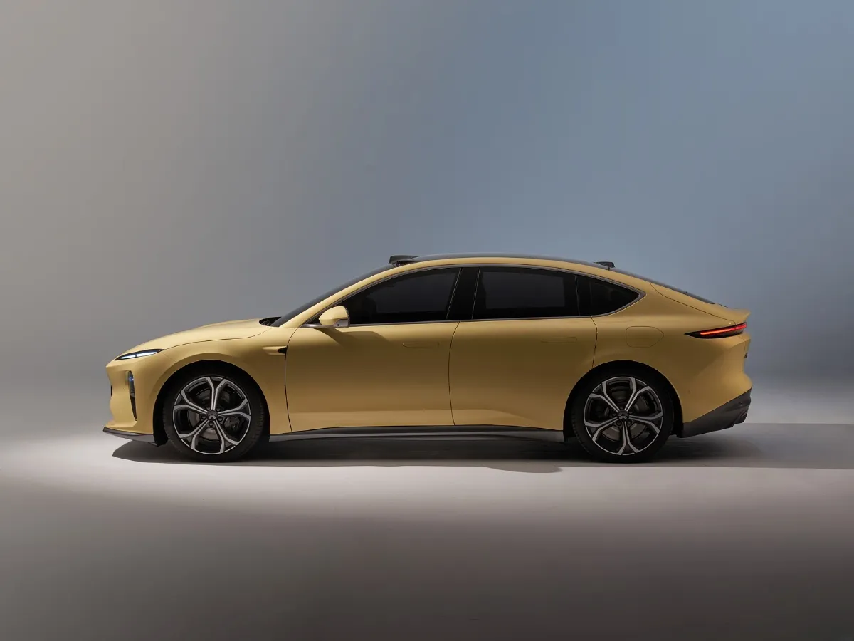 NIO ET5,autocango,china used car exporter,china ev exporter,chinese used car exporter,chinese used ev exporter