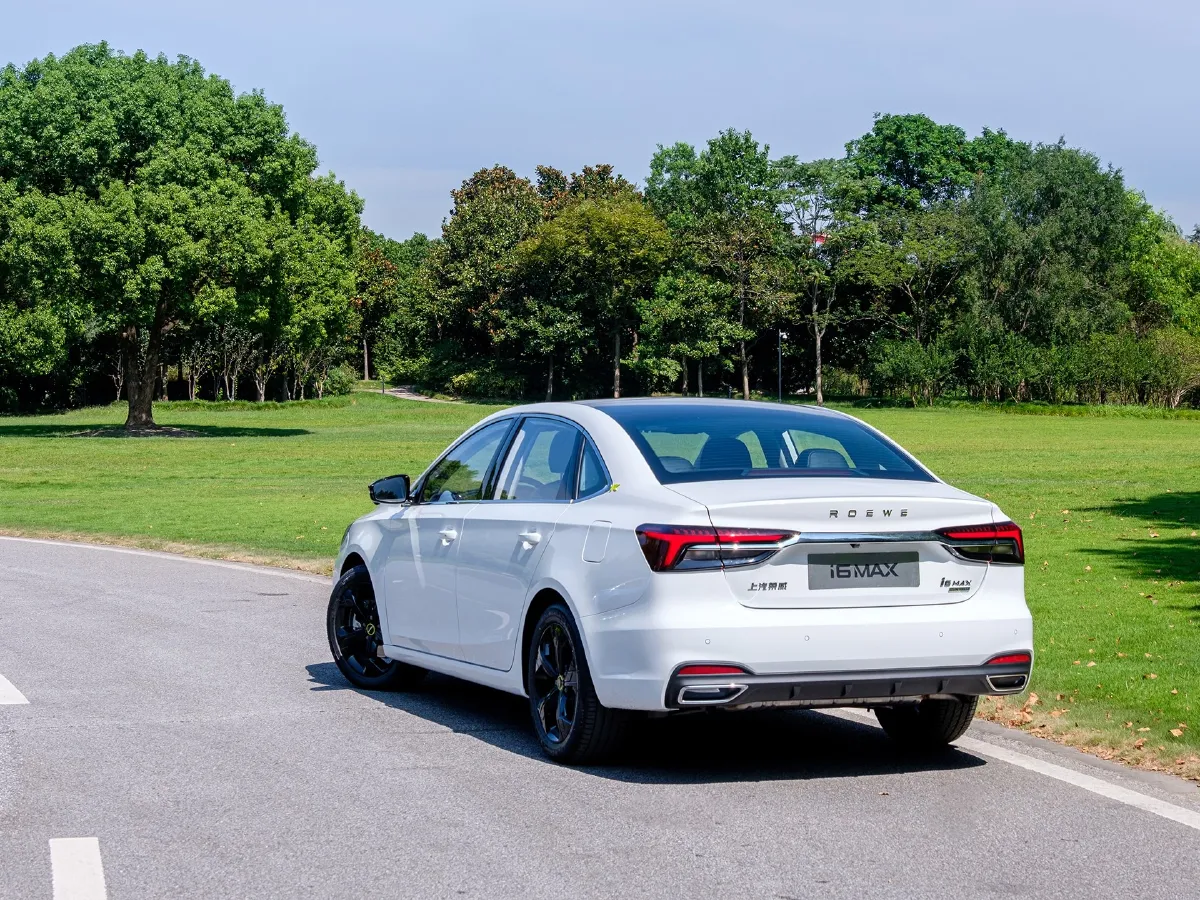 Roewe i6 MAX,autocango,china used car exporter,china ev exporter,chinese used car exporter,chinese used ev exporter