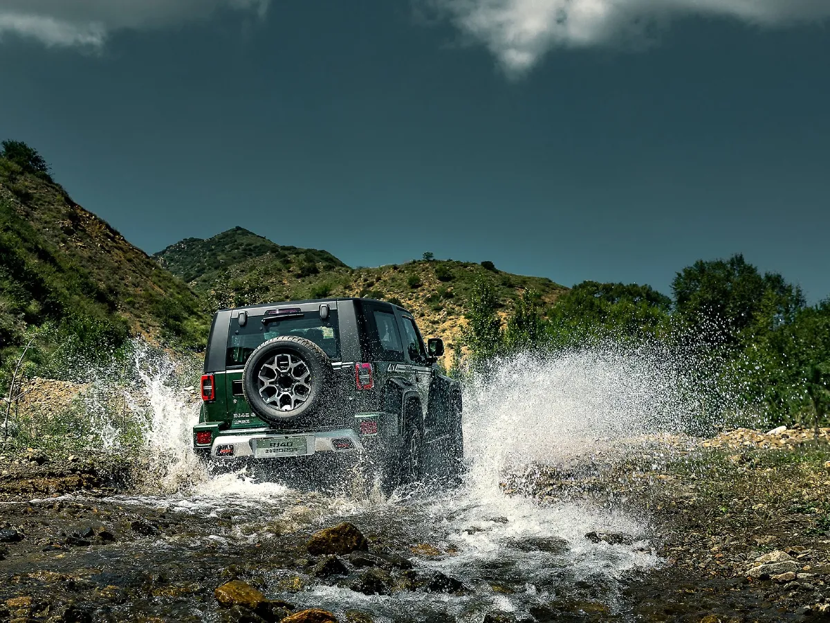 Beijing BJ40,autocango,china used car exporter,china ev exporter,chinese used car exporter,chinese used ev exporter