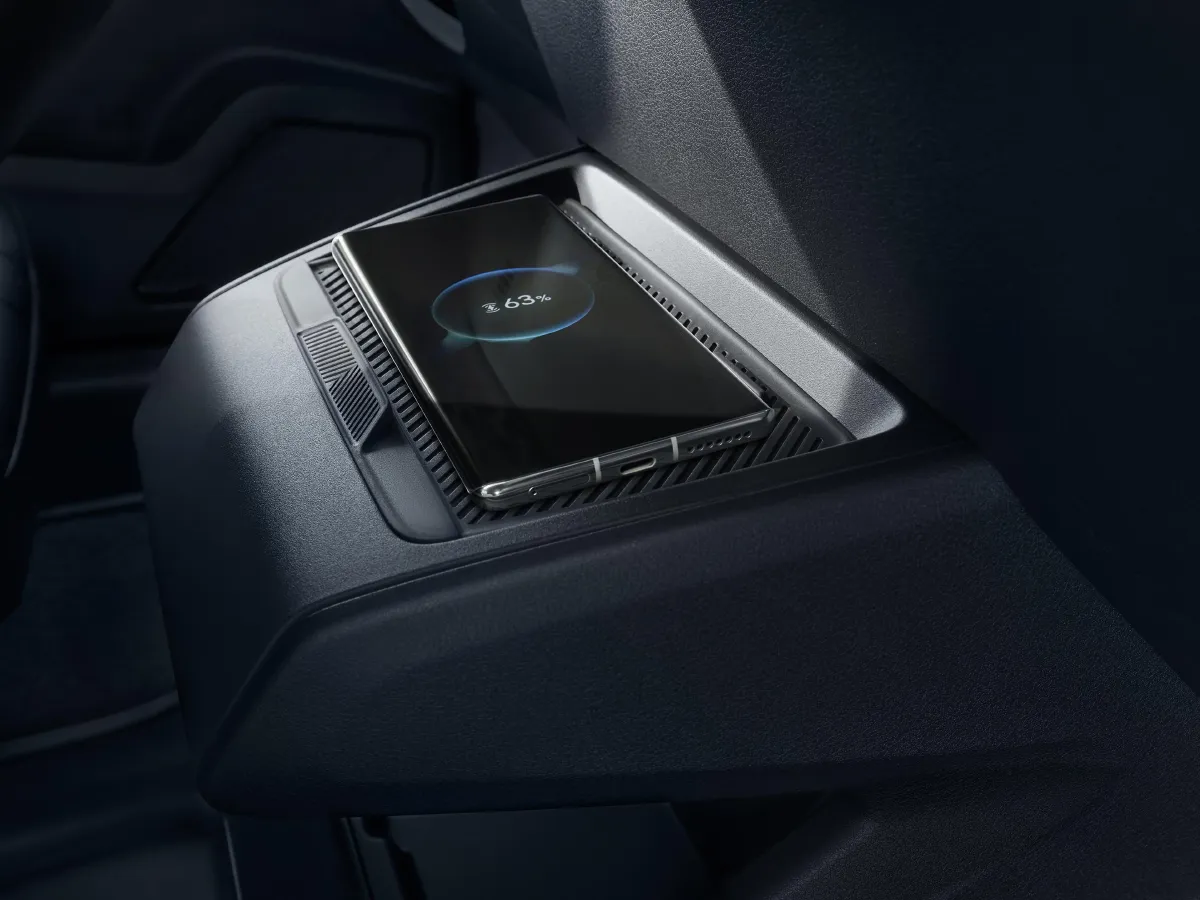 2024 DongFeng Aeolus HaoHan 1.5T 204HP L4 4DHT Hybrid,autocango,china used car exporter,china ev exporter,chinese used car exporter,chinese used ev exporter