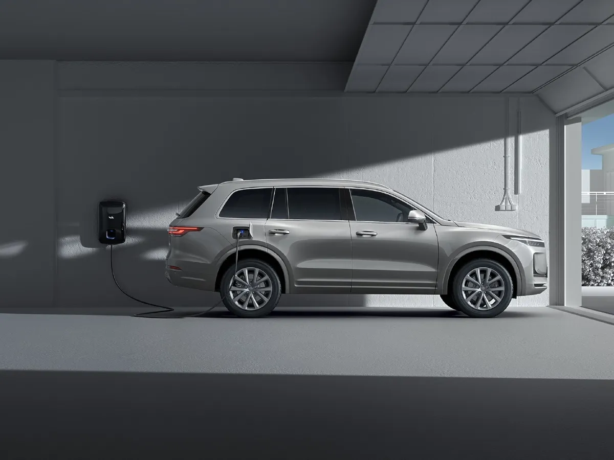 Li ONE,autocango,china used car exporter,china ev exporter,chinese used car exporter,chinese used ev exporter