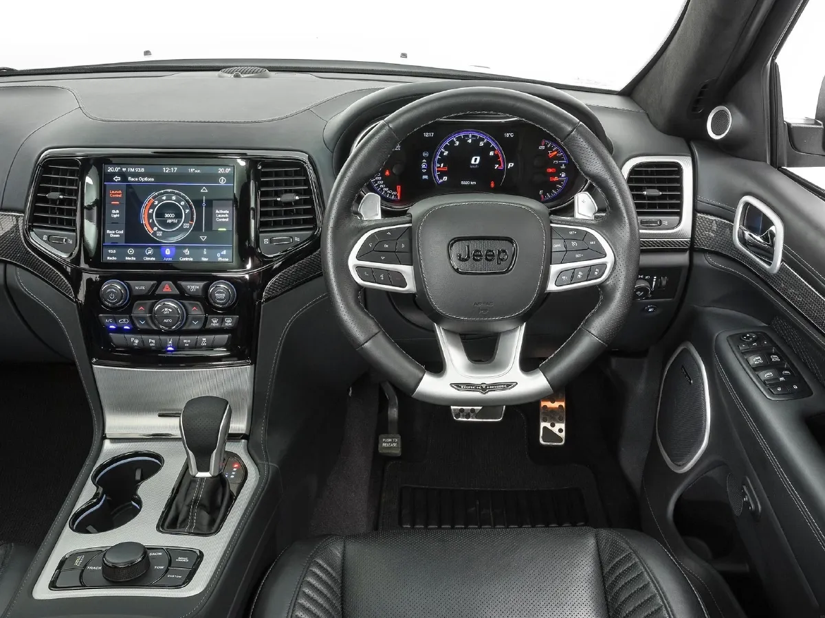 Jeep Grand Cherokee,autocango,china used car exporter,china ev exporter,chinese used car exporter,chinese used ev exporter