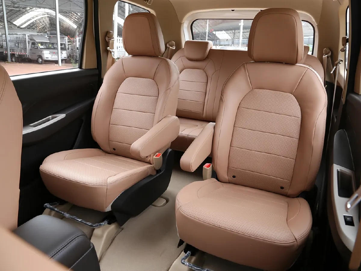 WuLing HongGuang,autocango,china used car exporter,china ev exporter,chinese used car exporter,chinese used ev exporter