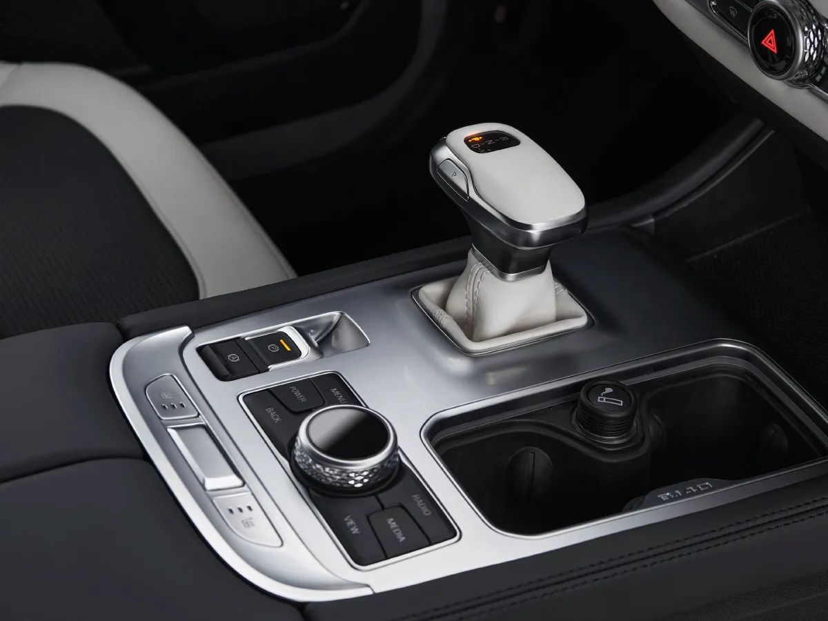 Beijing BJ40,autocango,china used car exporter,china ev exporter,chinese used car exporter,chinese used ev exporter