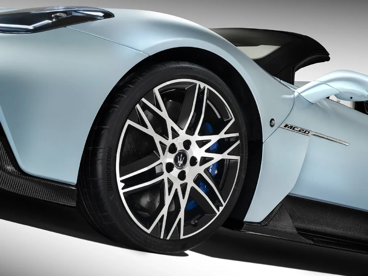 Maserati MC20,autocango,china used car exporter,china ev exporter,chinese used car exporter,chinese used ev exporter