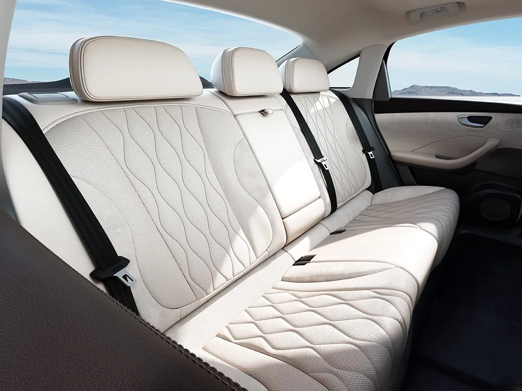 Roewe D7,autocango,china used car exporter,china ev exporter,chinese used car exporter,chinese used ev exporter