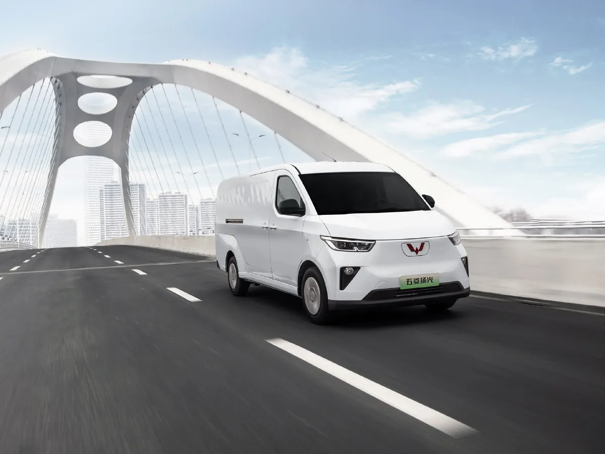 WuLing YangGuang,autocango,china used car exporter,china ev exporter,chinese used car exporter,chinese used ev exporter