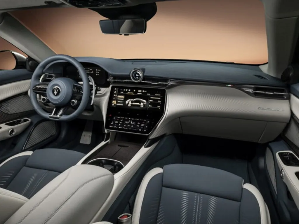 Maserati GranTurismo,autocango,china used car exporter,china ev exporter,chinese used car exporter,chinese used ev exporter Maserati GranTurismo,autocango,china used car exporter,china ev exporter,chinese used car exporter,chinese used ev exporter