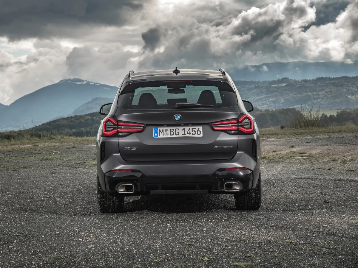 BMW X3,autocango,china used car exporter,china ev exporter,chinese used car exporter,chinese used ev exporter