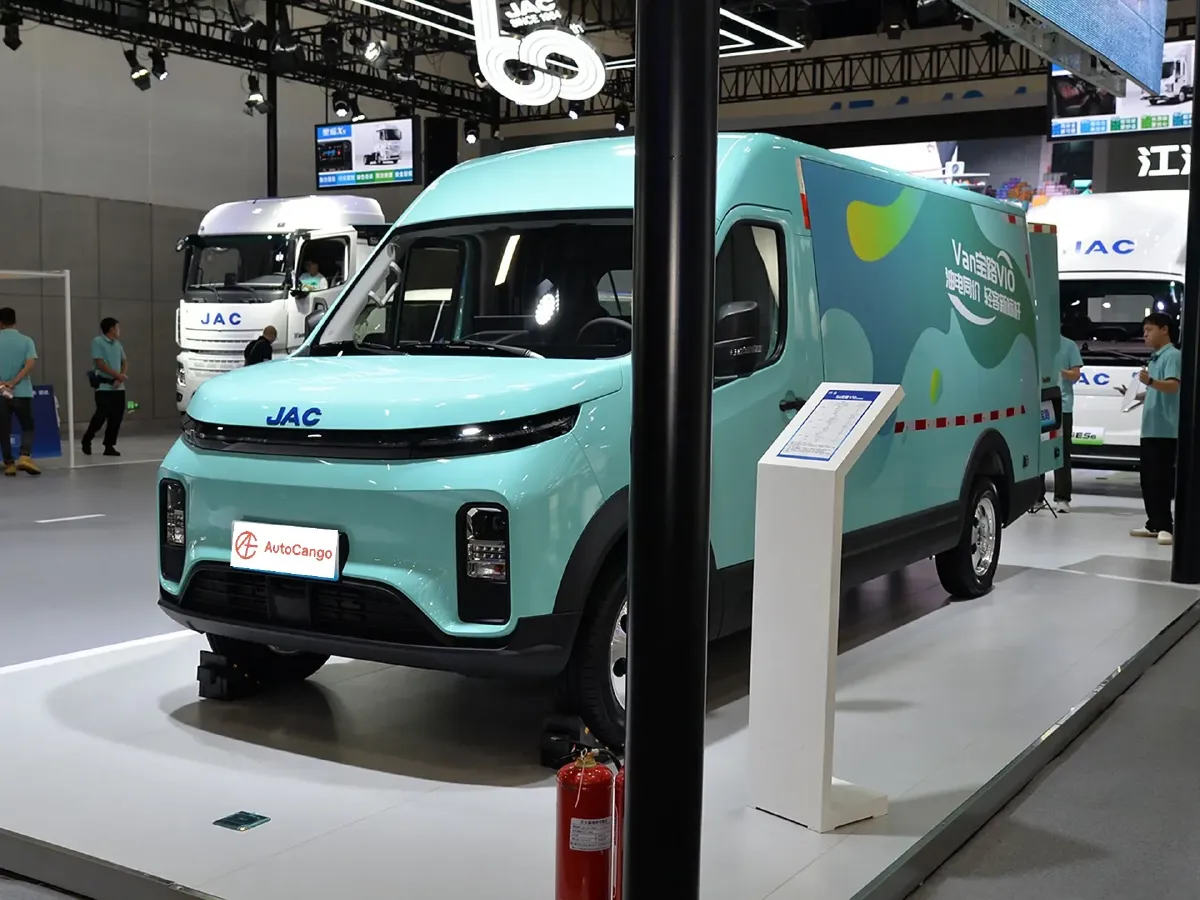 2024 JAC Van BEV 53.58KWH,autocango,china used car exporter,china ev exporter,chinese used car exporter,chinese used ev exporter