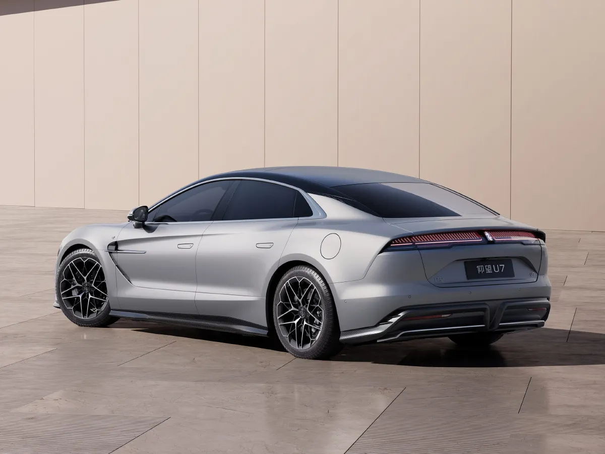 YangWang U7,autocango,china used car exporter,china ev exporter,chinese used car exporter,chinese used ev exporter