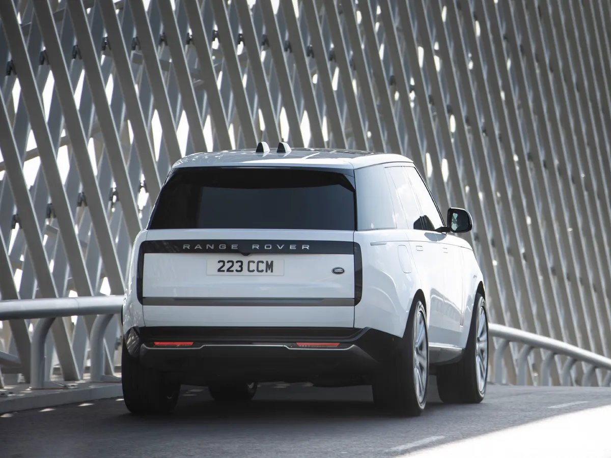 Land Rover Range Rover,autocango,china used car exporter,china ev exporter,chinese used car exporter,chinese used ev exporter