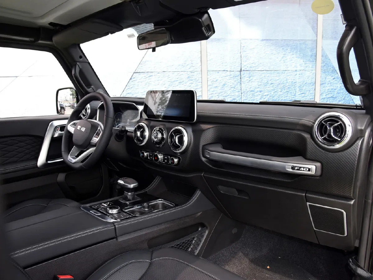 2019 Beijing F40 2.3T 250HP L4 6AT,autocango,china used car exporter,china ev exporter,chinese used car exporter,chinese used ev exporter