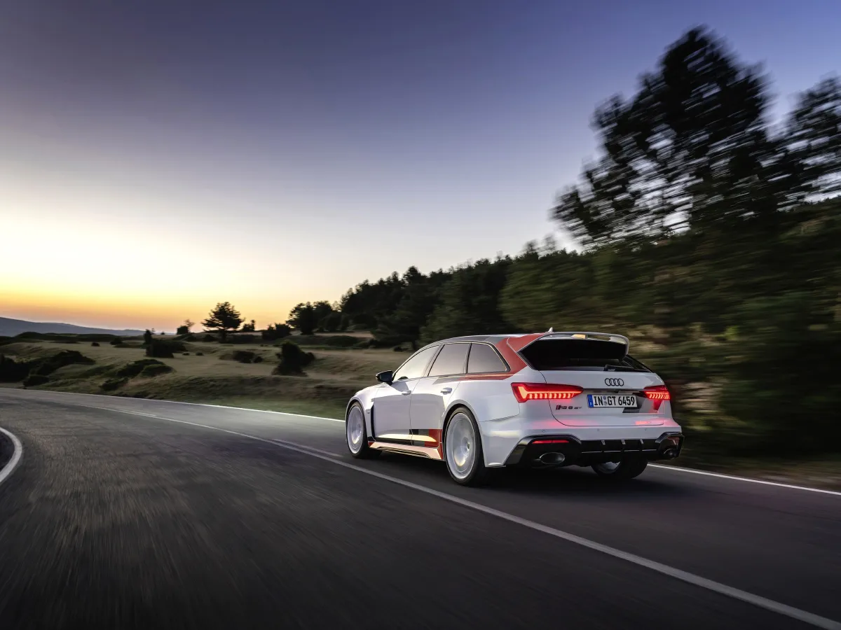 Audi RS 6,autocango,china used car exporter,china ev exporter,chinese used car exporter,chinese used ev exporter