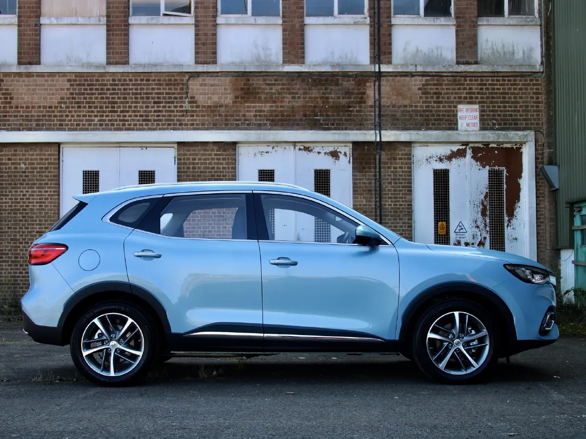 MG HS,autocango,china used car exporter,china ev exporter,chinese used car exporter,chinese used ev exporter