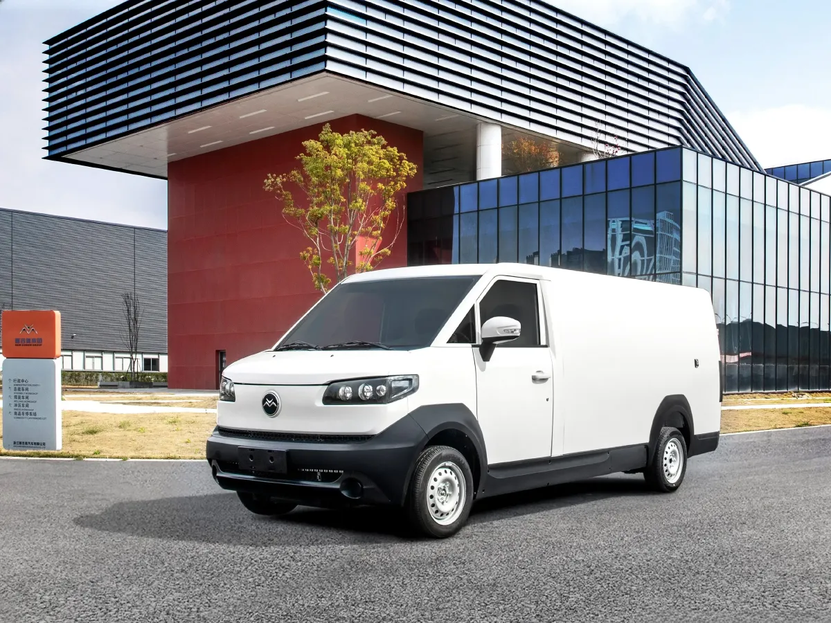 New Gonow AoTeng,autocango,china used car exporter,china ev exporter,chinese used car exporter,chinese used ev exporter