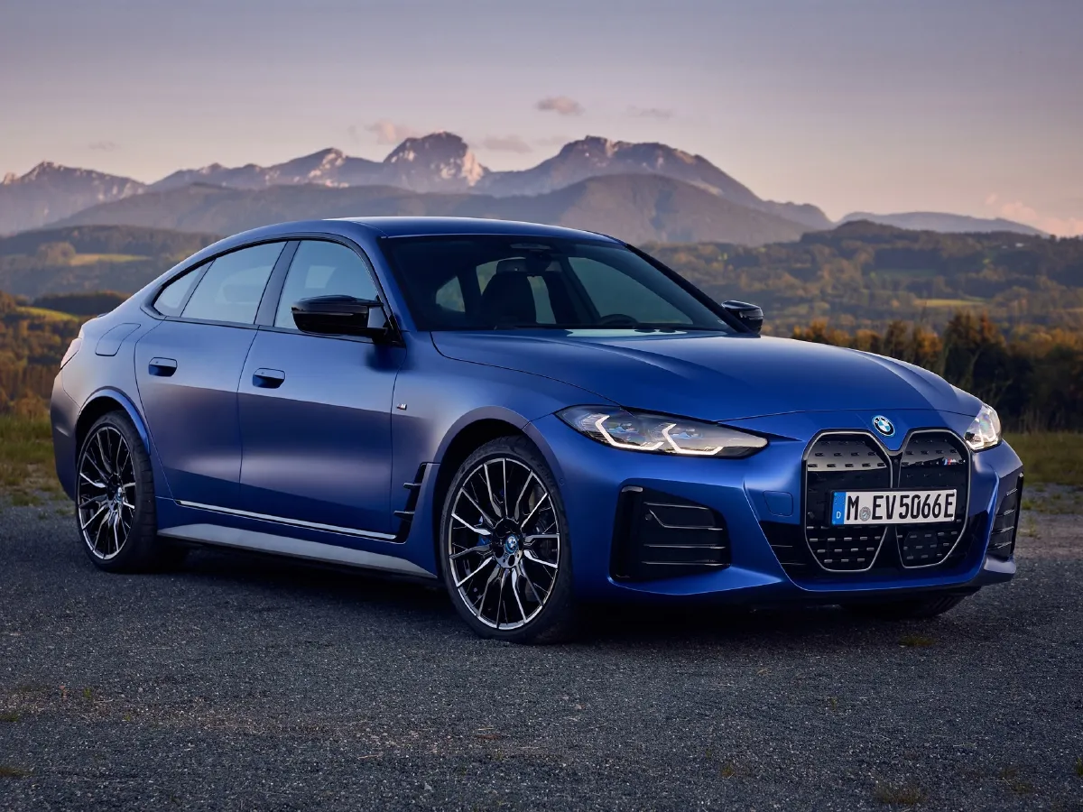 BMW i4,autocango,china used car exporter,china ev exporter,chinese used car exporter,chinese used ev exporter