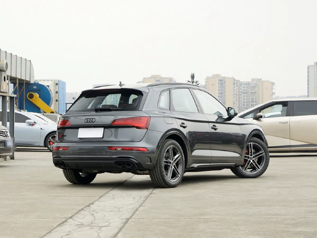 Audi SQ5,autocango,china used car exporter,china ev exporter,chinese used car exporter,chinese used ev exporter