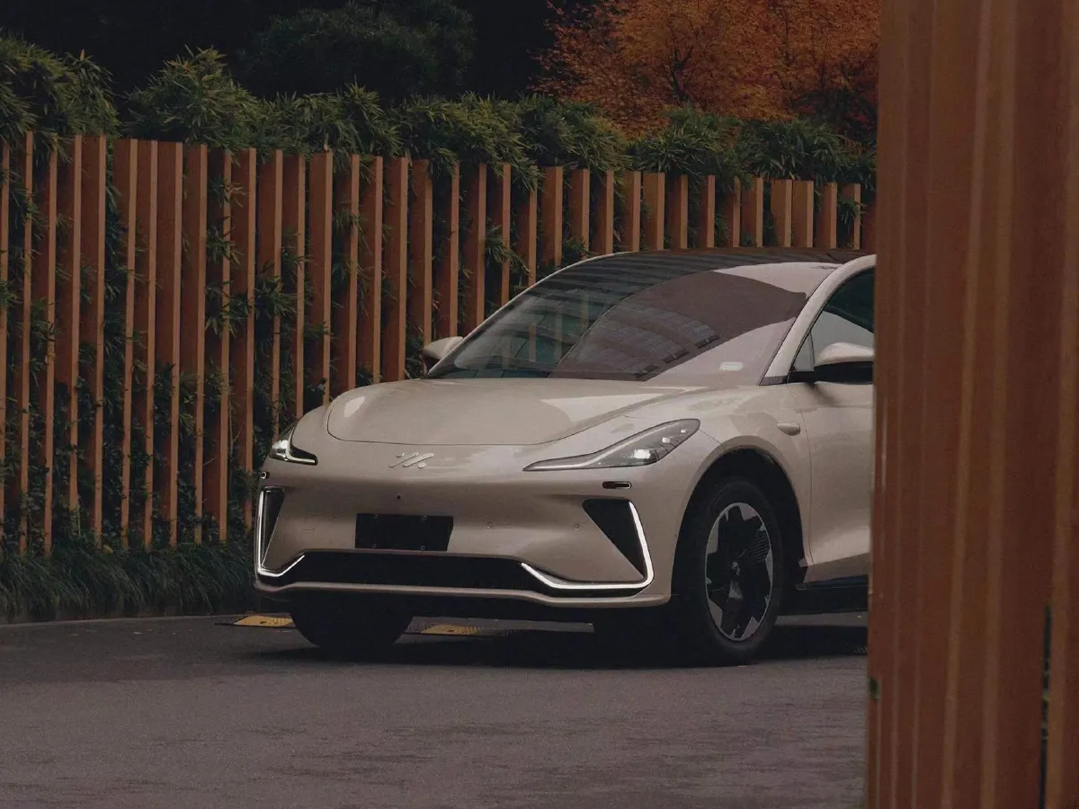 IM LS7,autocango,china used car exporter,china ev exporter,chinese used car exporter,chinese used ev exporter