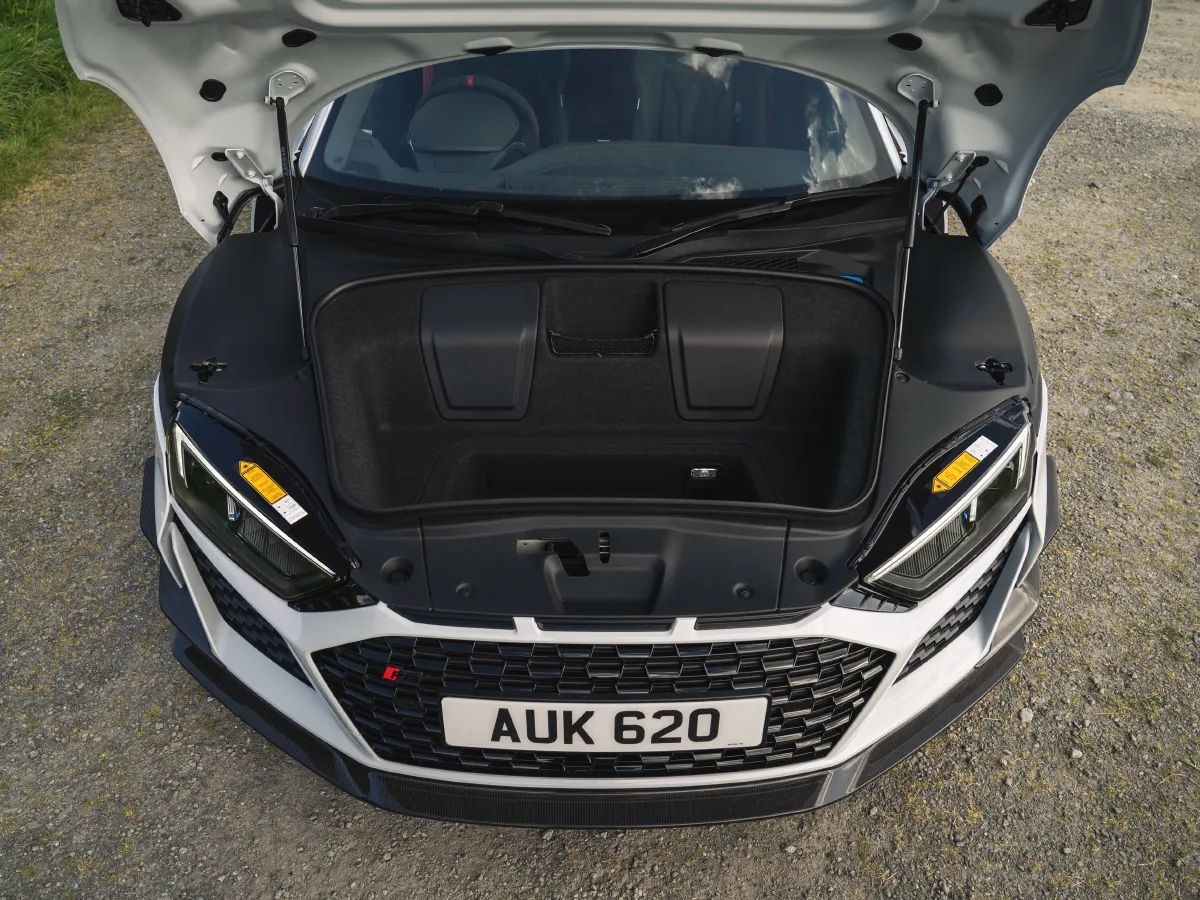 Audi R8,autocango,china used car exporter,china ev exporter,chinese used car exporter,chinese used ev exporter