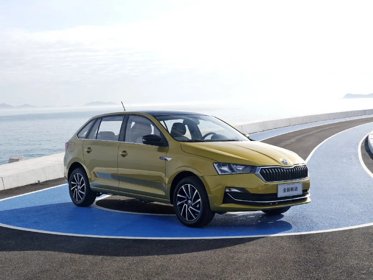 Skoda Rapid Spaceback,autocango,china used car exporter,china ev exporter,chinese used car exporter,chinese used ev exporter