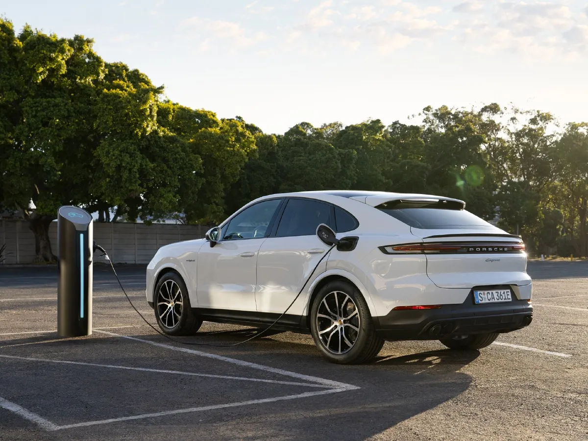 Porsche Cayenne,autocango,china used car exporter,china ev exporter,chinese used car exporter,chinese used ev exporter